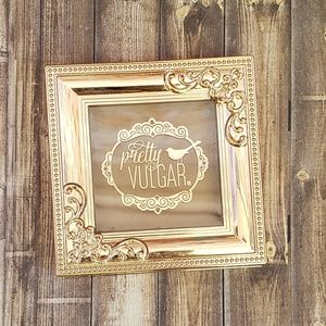 Pretty vulgar bronzer